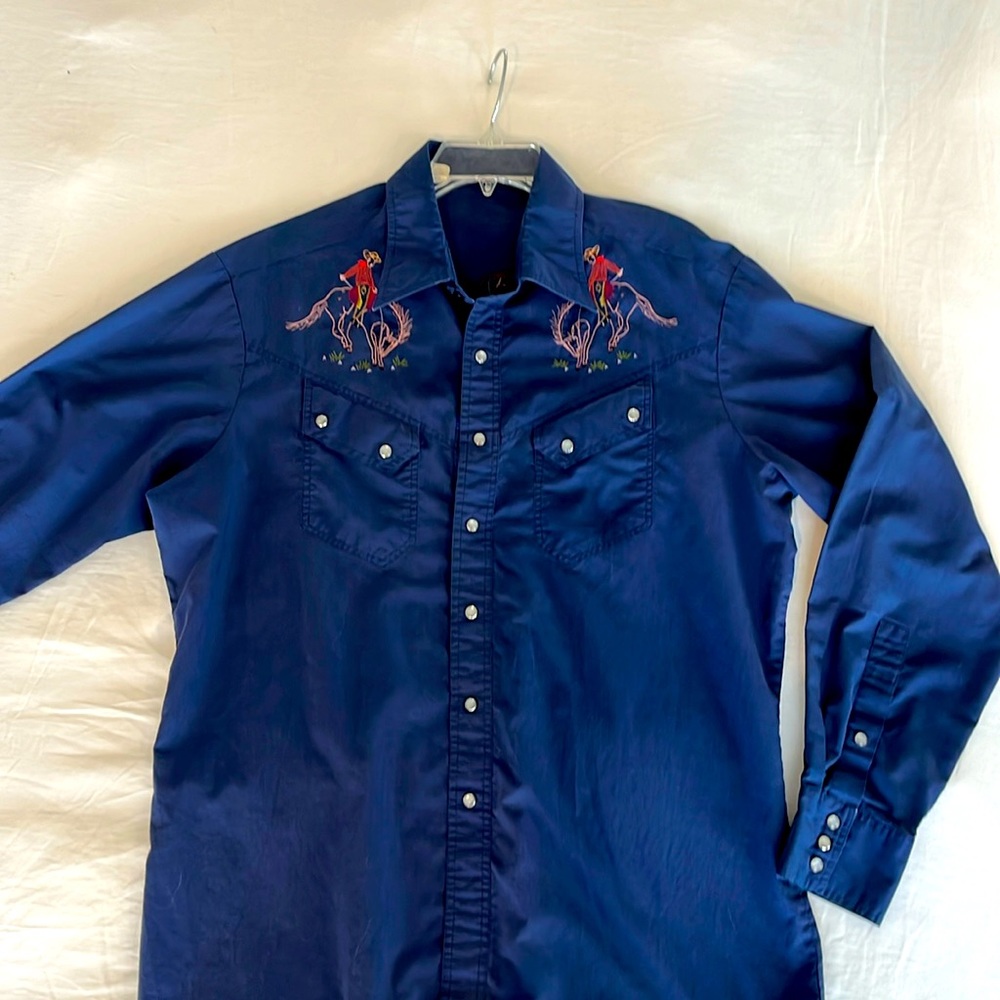 Vintage embroidered long sleeve top
